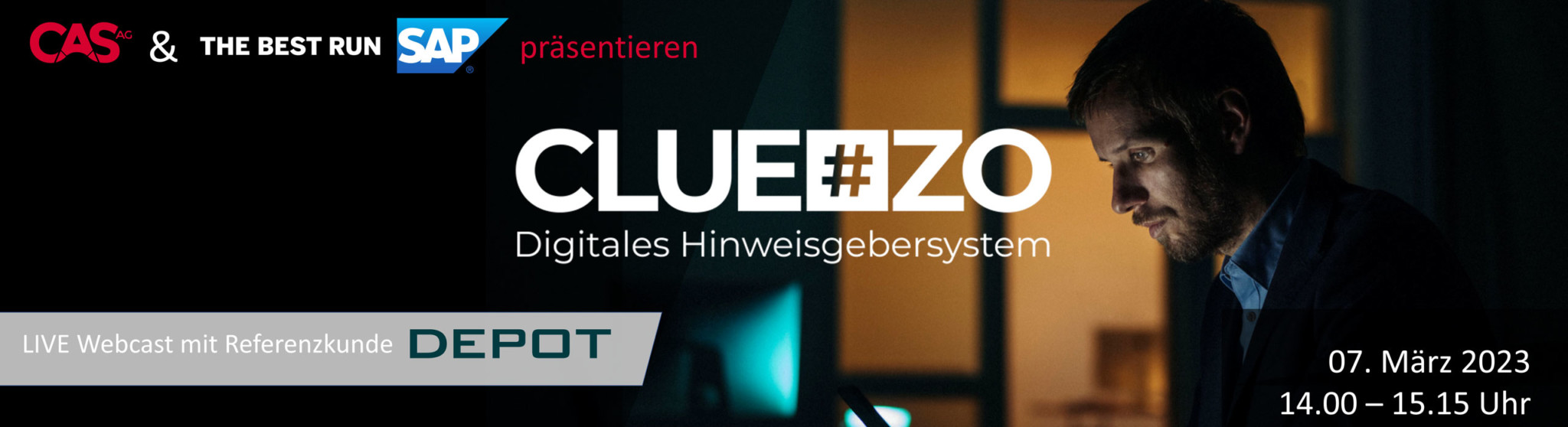 Digitales-Hinweisgebersystem_Webcast_SAP_DEPOT_CAS-AG Mann sitzt in einem dunklen Büro und gibt einen Hinweis in einem Hinweisgebersystem ein